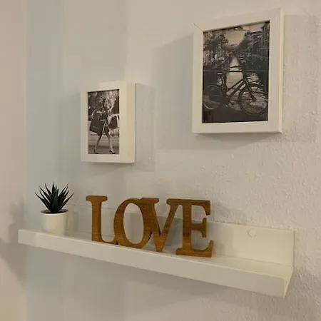Estudio Segunda Linea De Playa Almeria